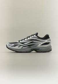 Επιλέχθηκε, black/silver-coloured/grey 4