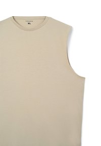 Canotta beige senza maniche realizzata in morbido cotone, con scollo tondo e design minimalista. L'etichetta riporta "Terranova" e taglia "XL."
