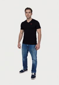 U.S. Polo Assn. 2 PACK SHORTSLEEVE V-NECK - Navadna majica - schwarz