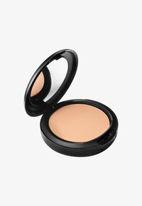 MAC STUDIO FIX POWDER PLUS FOUNDATION - Foundation - c4.5
