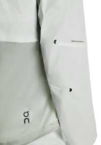 Neselectat, iceberg   tin