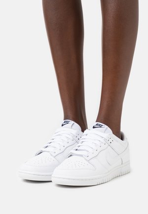 DUNK LOW  - Trainers - white