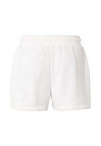 Pantaloni scurți albi din material reiat, cu talie elastică și tivuri întoarse, prezentați pe un fundal alb simplu.