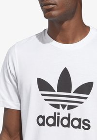 adidas Originals TREFOIL  - T-shirt con stampa - white