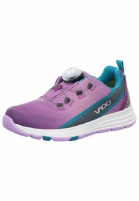 Scarpa sportiva viola con tomaia in rete, dettagli in teal e un sistema di chiusura a manopola. Presenta una suola texture e un intersuola bianca.