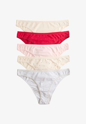 Vijf paar damesstringhemdjes verticaal weergegeven. Kleuren omvatten rood met witte stippen, lichtroze, beige met rode stippen en grijs.