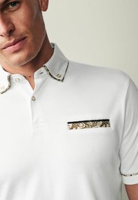 Next SMART COLLAR - Polotričko - white gold