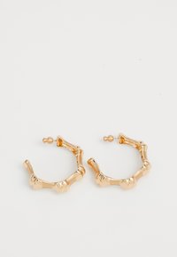 Vybrané, gold-coloured