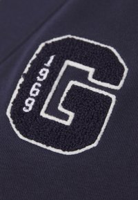 GAP Topper - navy uniform