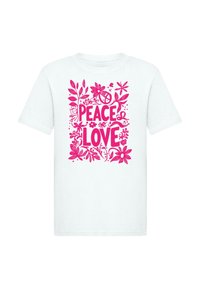 Hvit bomulls t-skjorte med et levende rosa grafisk design som har ordene "FRED" og "KJÆRLIGHET" omgitt av blomster og dekorative design.