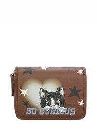 Portafoglio marrone con un'illustrazione di un gatto bianco e nero e la scritta "SO CURIOUS", decorato con stelle sulla superficie. Materiale testurizzato, forma compatta.