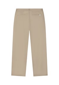 Beige weite Hose mit glatter Textur, ausgestattet mit einem Bund, zwei Gesäßtaschen und einem Etikett an der rechten Tasche.
