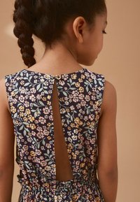 Next CUT-OUT DETAIL REGULAR FIT - Mono - black floral