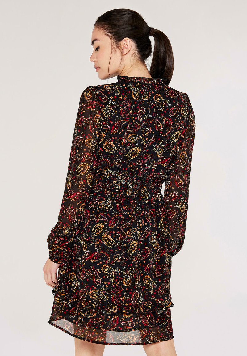 Apricot PAISLEY SMOCK FRILL Day dress black Zalando