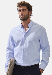 H.I.S LANGARM  - Camisa - hellblau