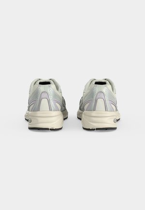 New Balance 740 Sea Salt Truffle Salt — foto 4