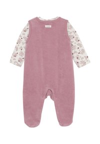 Combinaison en velours rose pour bébé avec de longues manches à motifs floraux. Boutons-pression en bas pour un habillage facile. Texture douce.