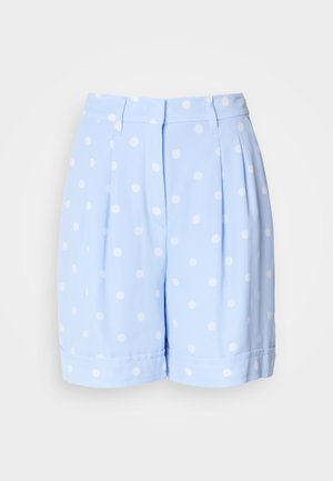 Lichtblauwe shorts van gladde stof, met witte stippen, voorplooien en opgerolde manchetten. Tailor-made tailleband met riemlussen.