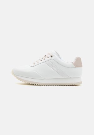Calvin Klein RUNNER LACE UP - Trainers - white/crystal grey