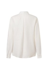 Camicia bianca a maniche lunghe realizzata in tessuto leggero, con colletto classico, polsini con bottone e una piega centrale sul retro per forma e movimento.