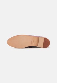 Melvin & Hamilton SELINA 3 - Mokasīni - light purple/rich tan/natural