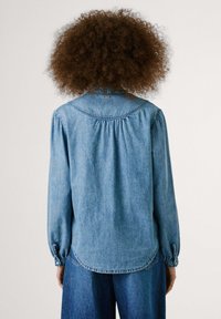Pepe Jeans Blouse - vintage light blue l