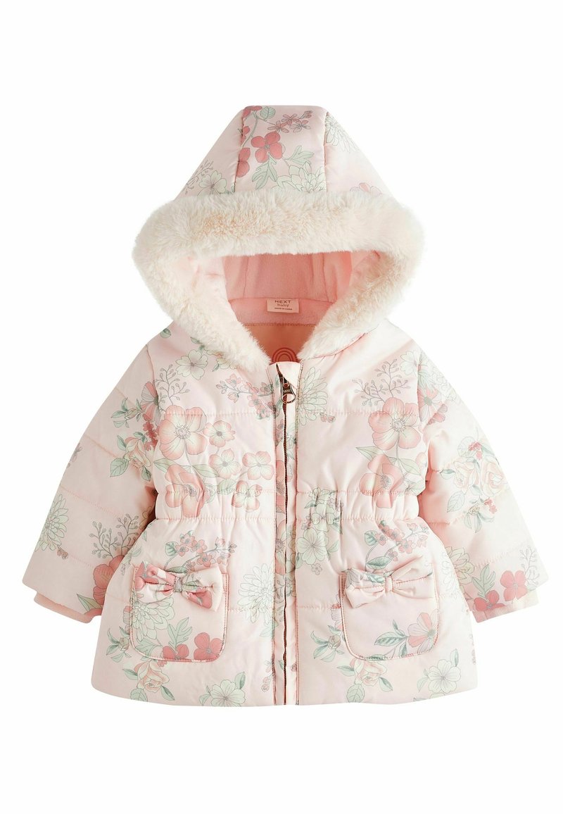 Veste florale rose bébé avec capuche doublée en fausse fourrure crème, fermeture éclair à l'avant, taille élastique et deux poches ornées de nœuds.