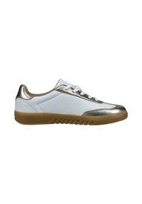 Weiße Sneakers mit metallic-goldenen Akzenten, glattem synthetischen Obermaterial, kontrastierender Gummisohle und fünf Ösen für Schnürsenkel. Klassisches, lässiges Design.