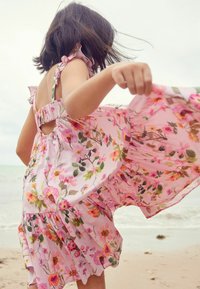 Next PRINTED TIERED - REGULAR FIT - Vardagsklänning - pink floral
