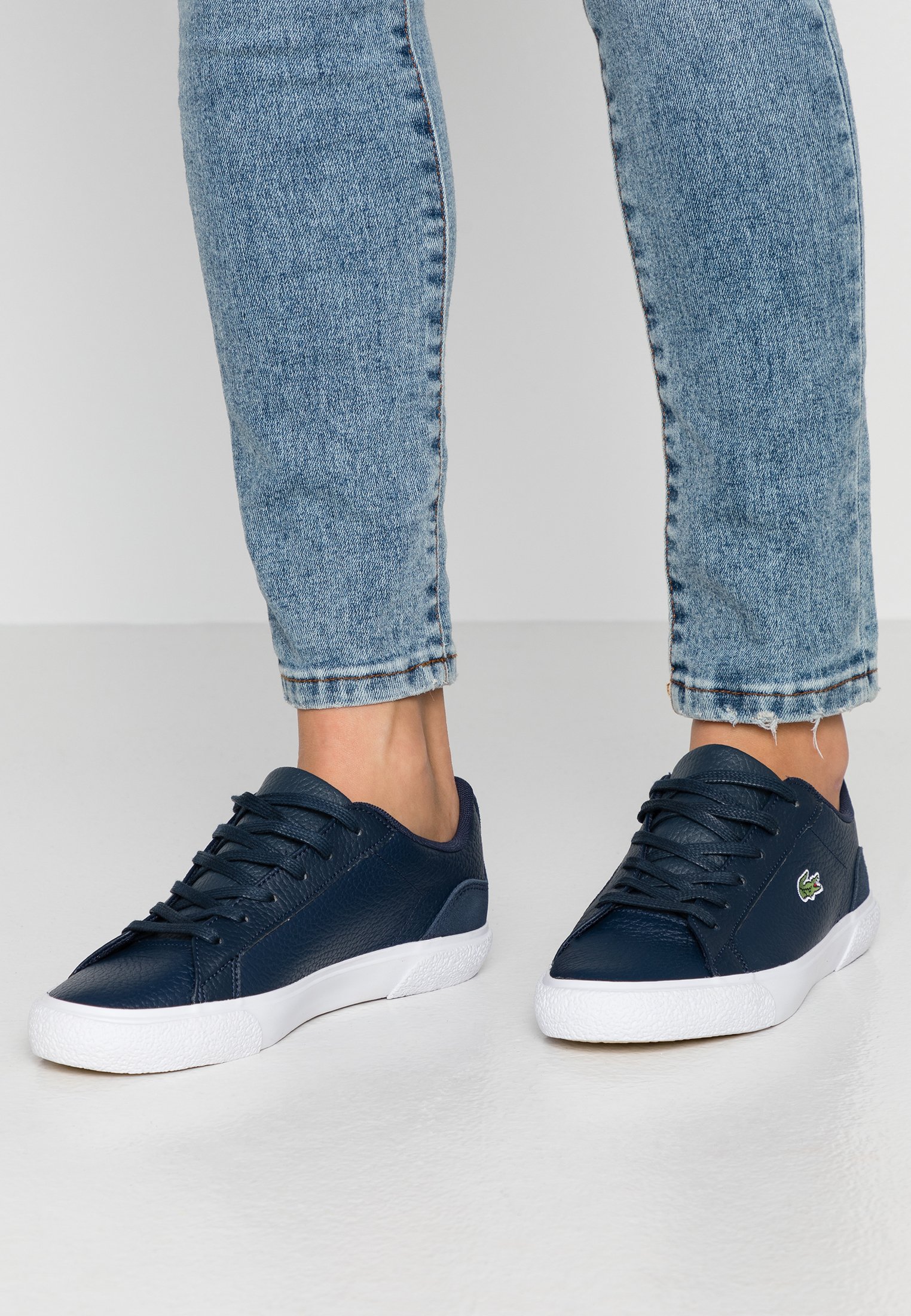 lacoste lerond bleu