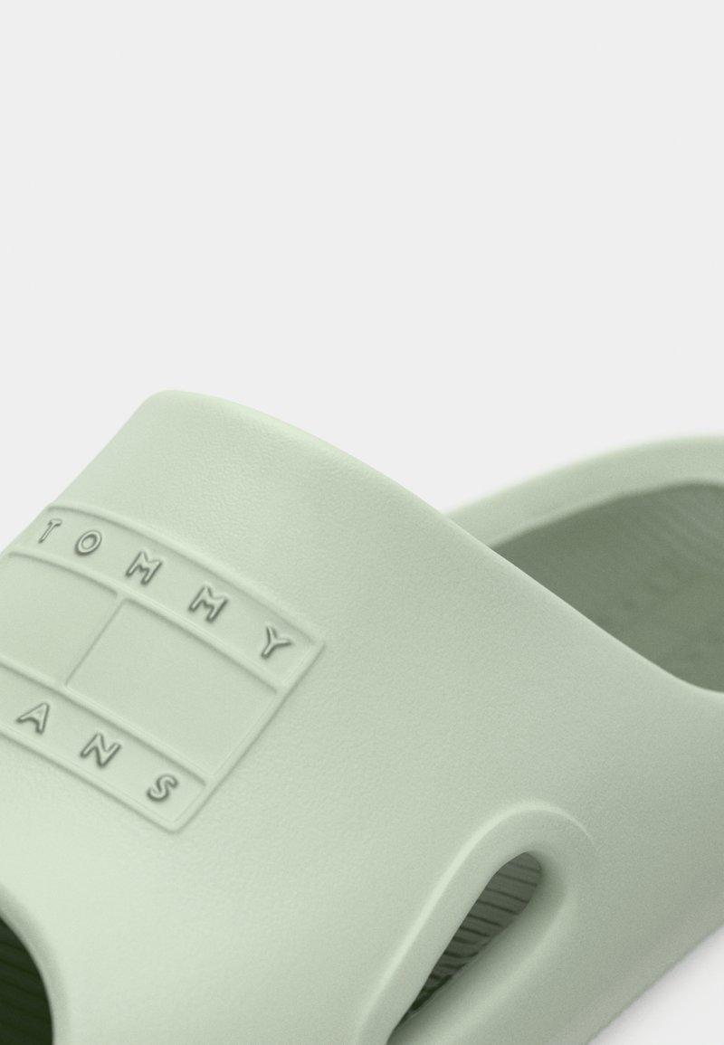 Tommy Jeans SPORTY POOL SLIDE - Pantofle - misty sage