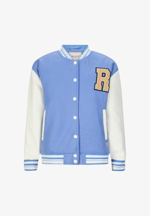 Blauwe varsityjas met witte mouwen, voorzien van een groot geborduurd letter "R" en gestreepte ribgebreide mouwen en onderkant. Zacht stoffen textuur.