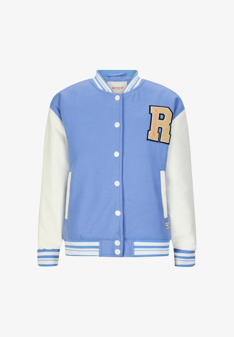 Blauwe varsityjas met witte mouwen, voorzien van een groot geborduurd letter "R" en gestreepte ribgebreide mouwen en onderkant. Zacht stoffen textuur.