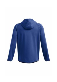 Blaues Kapuzensweatshirt aus weichem Stoff, mit langen Raglanärmeln und einem abgerundeten Saum. Das Design umfasst eine Kapuze und eine durchgehend einfarbige Gestaltung.