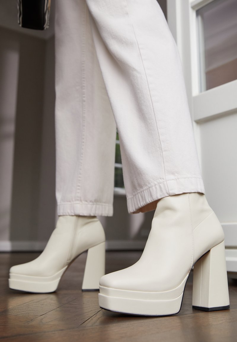 ALDO MABEL - Botines con plataforma other white/blanco - Zalando.es