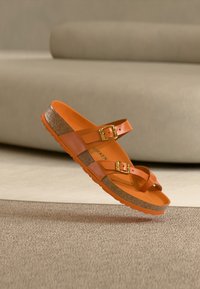 Birkenstock MAYARI LENA REGULAR - Σανδάλια τύπου T - kurkuma