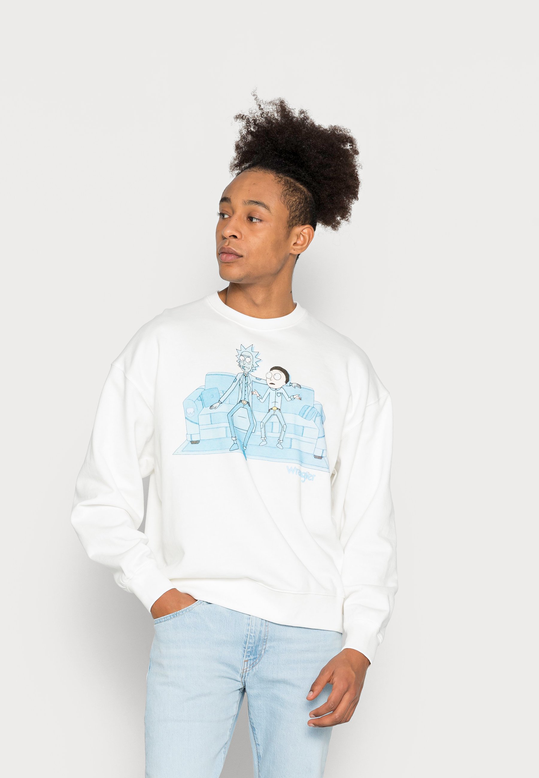 rick and morty white hoodie