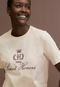 Next HEAVYWEIGHT SHORT SLEEVE CREW NECK STANDARD - Marškinėliai su spaudiniu - cream