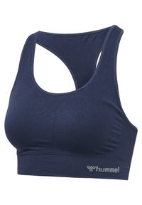 Granatowy stanik sportowy z designem racerback, wykonany z gładkiego materiału. Posiada prążkowany pas pod biustem oraz nadrukowane logo w dolnym prawym rogu.