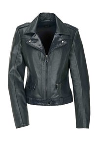Zwarte leren bikerjack met getextureerde kraag en zoom, ritssluiting aan de voorkant, ritstasje aan de rechterkant en klepzak met knoop aan de linkerkant.
