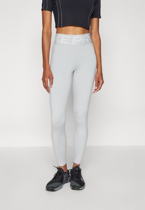 Nike Performance PRO SCULPT - Leggings - light smoke grey/ white