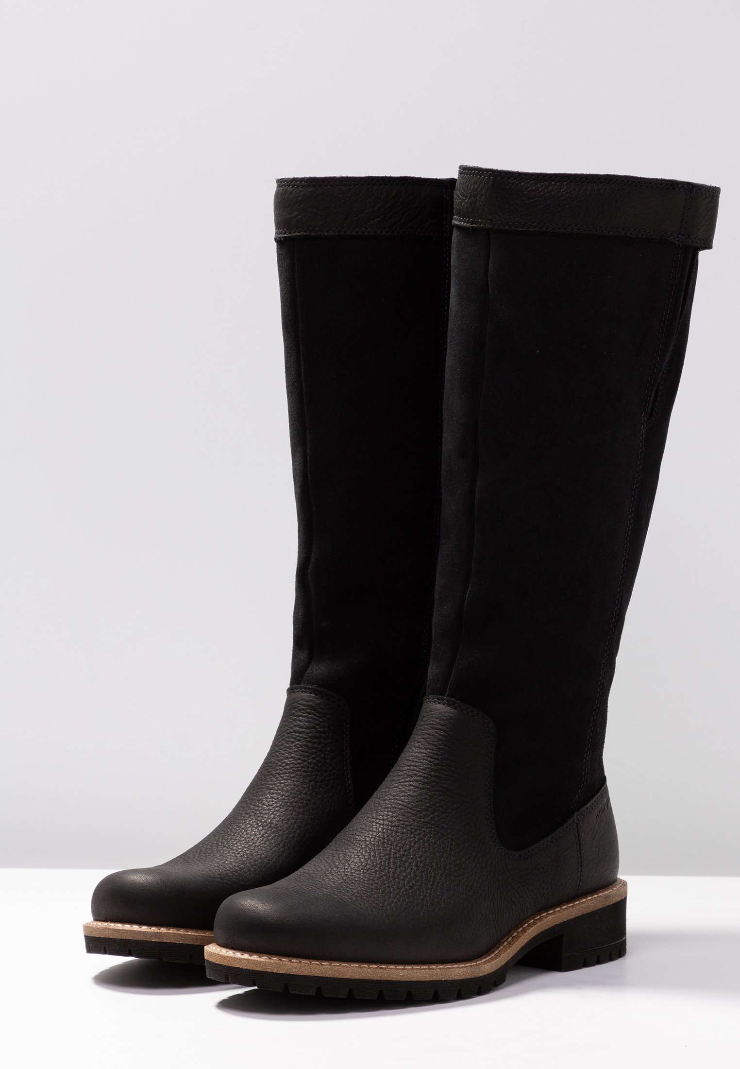 ecco elaine black