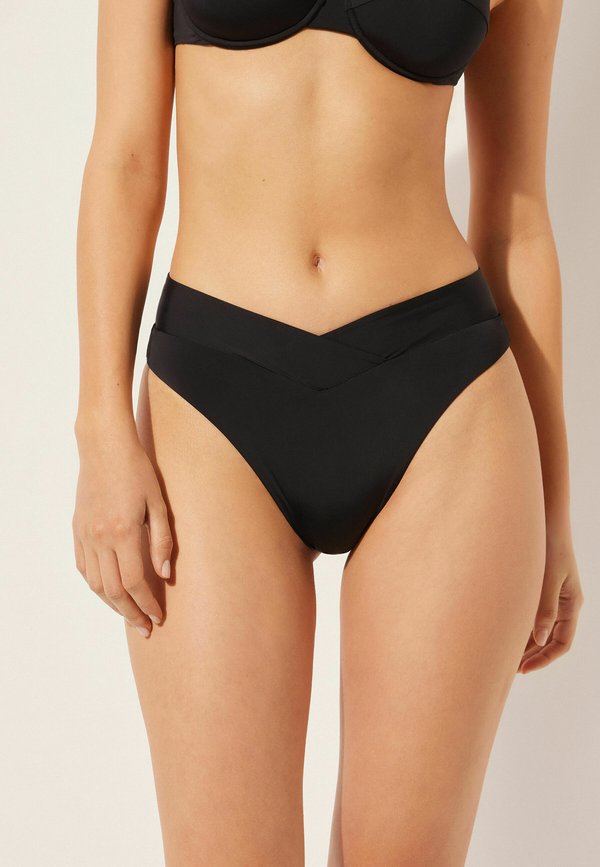 INDONESIA - Bikini-Hose