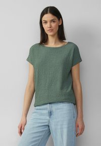 s.Oliver IN STRUKTUR-OPTIK - T-shirt basic - salbeigrün