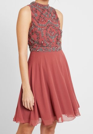 Cocktailklänning - coral