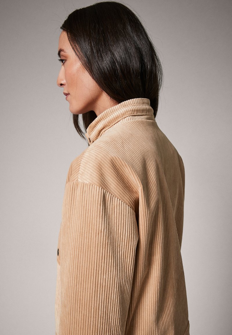 Damen Leichte Jacken | comma Übergangsjacke beige - NU42635 Damen Leichte Jacken | comma Übergangsjacke beige - NU42635