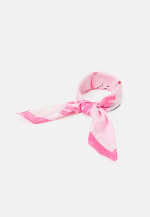 Rosa-weiß gemusterter Seidenschal, locker verknotet, mit abstrakten Designs auf weißem Hintergrund.