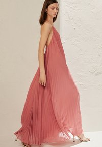 Next PREMIUM BEAD DETAIL - Maksikleit - coral pink