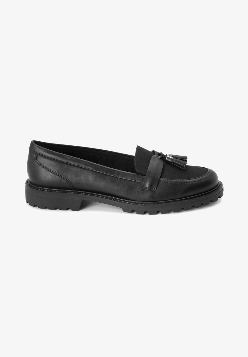 Svarta läderloafers med rund tå, fransen accent och en robust gummisula. Har sömnadsdetaljer längs kanterna.