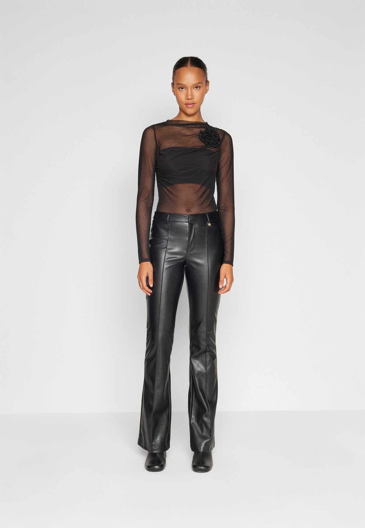 ONLBLAKE FLARED PIN LEA PANT
